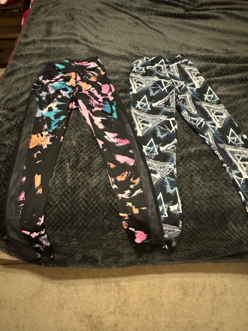 Girls Black Multicolor Abstract Active Leggings